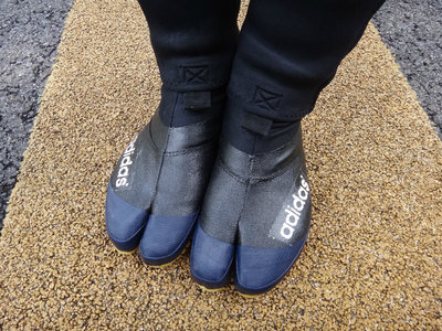 adidasの地下足袋（笑）