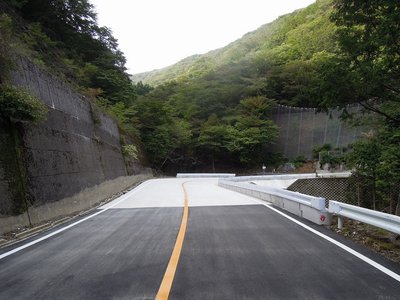 コグルミ谷入り口