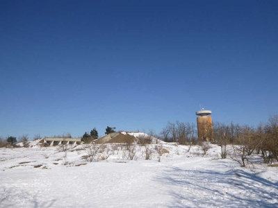ピリス山頂上の展望台と軍事基地跡