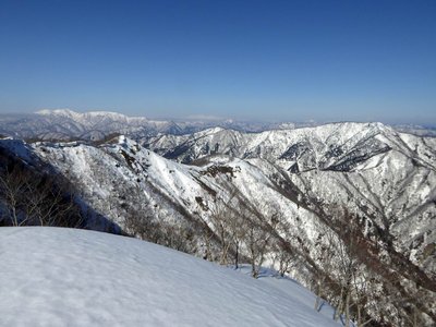 能郷白山、加賀白山と雷倉