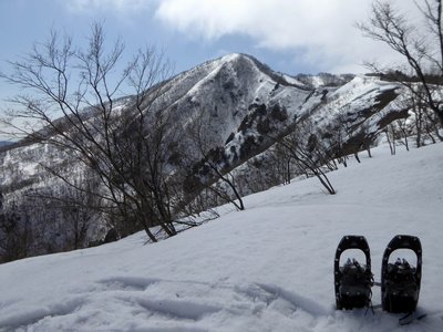 最低鞍部から振り返る