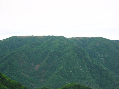 ● 山頂をスタートラインに、イブネ.クラシ