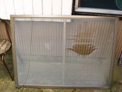 ● 網戸の張替え