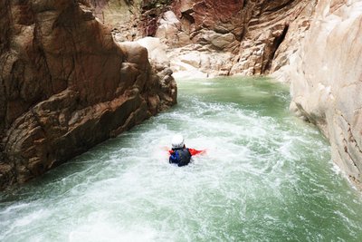 20.jpg (280.48 KiB) 閲覧された回数 4499 回 本流を流されていく