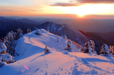 2.jpg (206.66 KiB) 閲覧された回数 7923 回 夕日に染まる稜線。