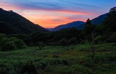 20180818-P8183970-HDR.jpg (139.22 KiB) 閲覧された回数 3089 回 拡大すると低いところに鉄塔が・・
