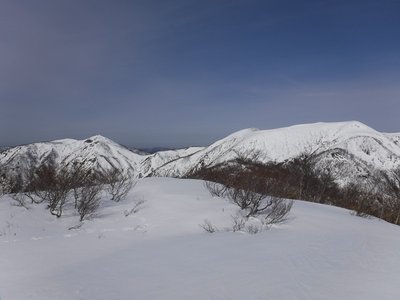 能郷白山と磯倉
