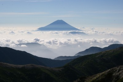塩見岳山頂から
