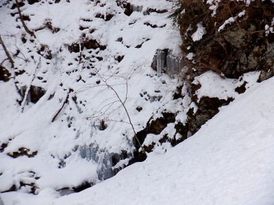 スダレ滝