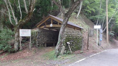 P6252397.jpg (420.03 KiB) 閲覧された回数 3757 回 佐々里峠の岩屋