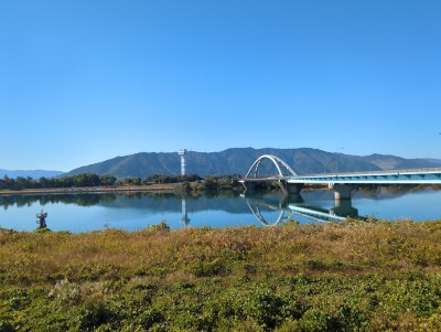 立田大橋と養老山脈