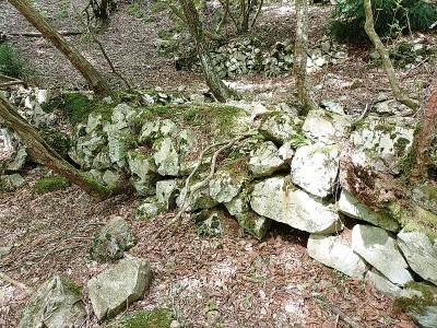 2024-05-18_14-38-34.jpg (299.42 KiB) 閲覧された回数 7955 回 4連窯横から穴が確認出来る