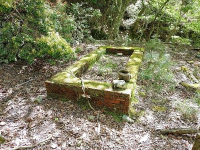 煉瓦で作られた窯跡