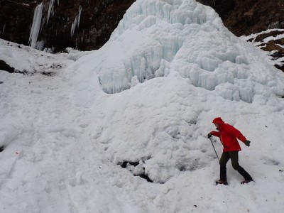 2/10　ヌタハラ不動滝の氷筍