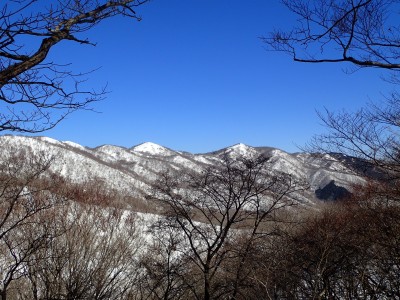 P2210311.JPG (7.08 MiB) 閲覧された回数 44 回 県境稜線から笹刈山