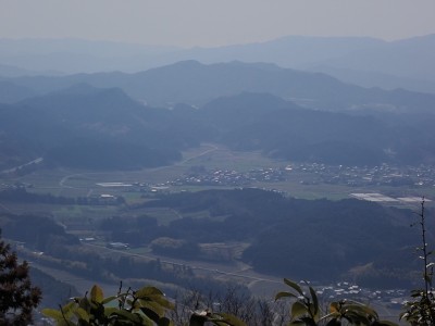 丹生方面の山並