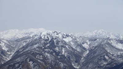 P3221235.jpg (107.39 KiB) 閲覧された回数 33 回 白山を拝む