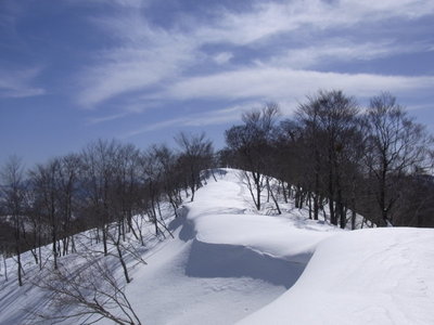 この雪庇がたまらない
