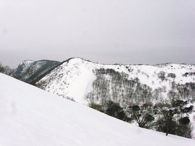 ● この斜面が藤原スキー場でした。ようココまで持ち上げたもんだよ。