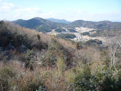 二ツ鳥居から天野の里を望む